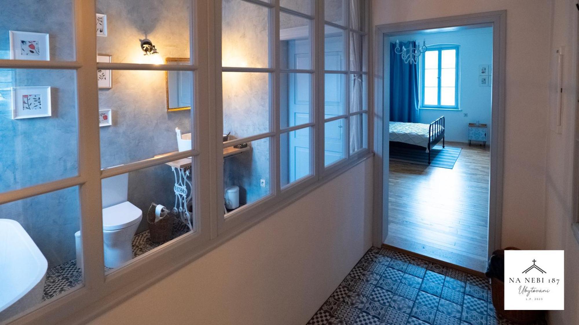Na Nebi 187 Aparthotel Becov nad Teplou Exterior photo